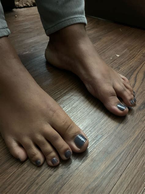 bare foot worship|Black and Brown Feet .